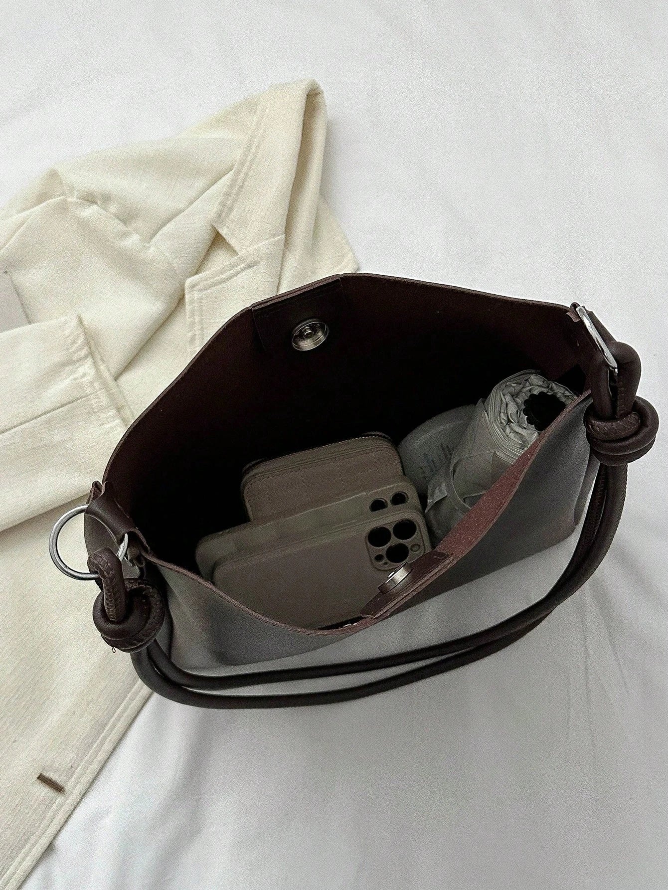 Aloria™ | Knot-Detail Bucket Bag